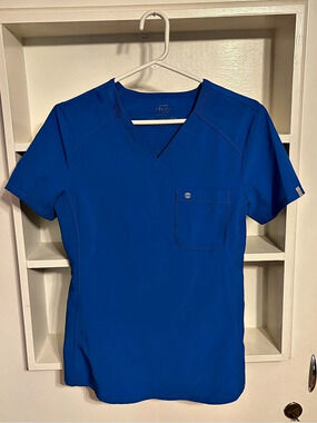 Cherokee Infinity Scrub
Top - Size XS
